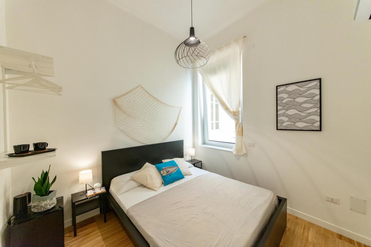 Lele'S Rooms Кальярі Екстер'єр фото